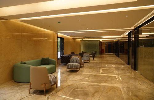 Nungambakkam Hotel | The Kings Park Grand-Near US Consulate