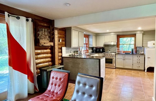 Anderson Valley House | The Knotty Oak - Sugar Pine Cabin - House #2 of 3 Walk to Philo wineries/dinner!