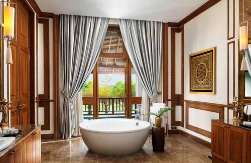 Naypyidaw Hotel | The Lake Garden Nay Pyi Taw MGallery Collection