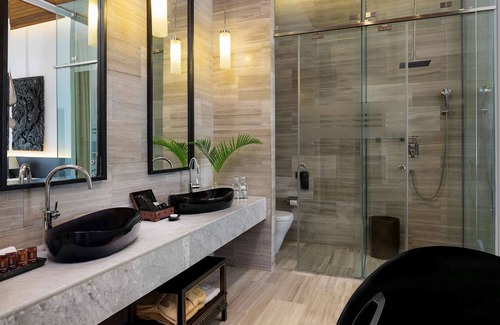 Naypyidaw Hotel | The Lake Garden Nay Pyi Taw MGallery Collection