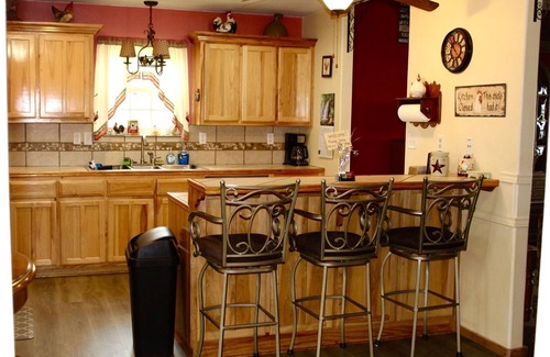 Jewett House | The Lake House on Lake Limestone