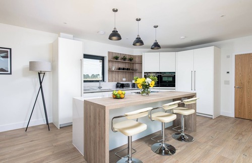 Holworth House | The Lake House, Silverlake, Dorset (SV37).