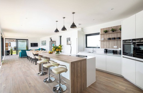 Holworth House | The Lake House, Silverlake, Dorset (SV37).