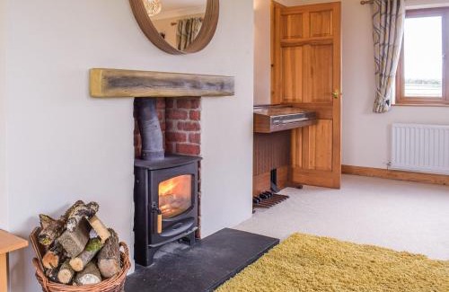 Munslow House | The Larches