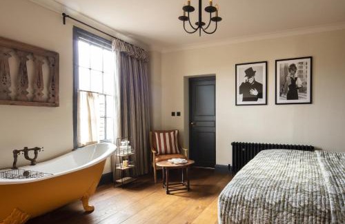 Chiddingstone Hoath Hotel | The Leicester Arms Country Inn