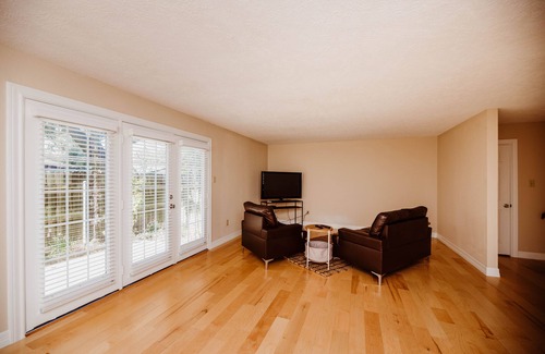 Lakeview  Jefferson County House | The Leroy