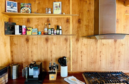 Morongo Valley House | The Library at The Sea of Tranquility w/Pool, Hot Tub & Outdoor Kitchen