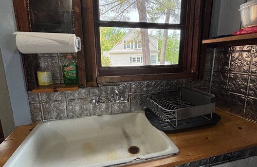 Franklin Cottage | The Little Red Cottage on Webster Lake