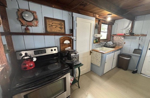 Franklin Cottage | The Little Red Cottage on Webster Lake