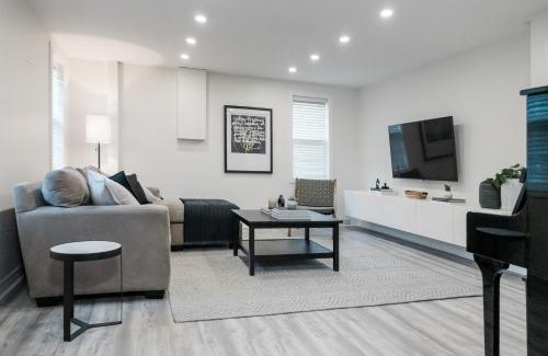 Niagara-on-the-Lake House | The Little White Haus