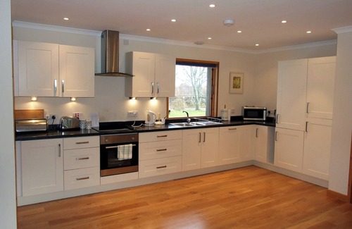 Marybank Cottage | The location in Aultgowrie is lovely with classic views of Highland landscapes.