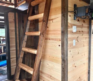 Sundance Cabin | The Lodge at Devils Tower