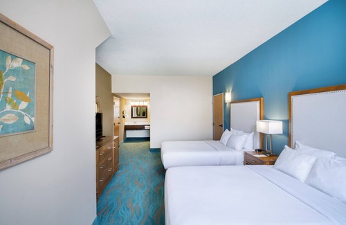 Geneva-on-the-Lake Hotel | The Lodge at Geneva