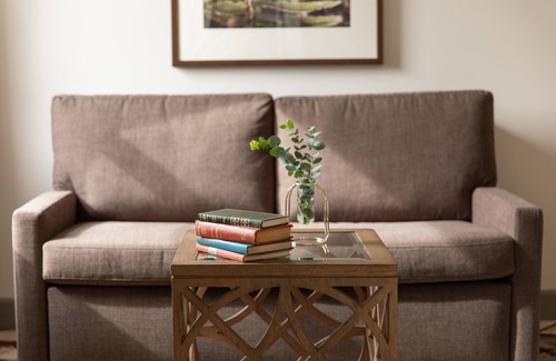 Kirkland Hotel | The Lodge at St Edward Park