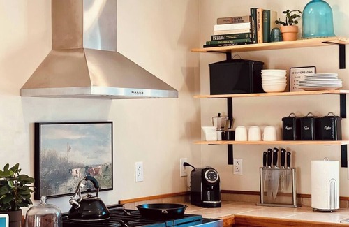 Glasgo Apartment | The Loft at Breezy Farm