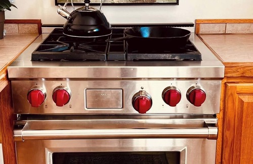 Glasgo Apartment | The Loft at Breezy Farm