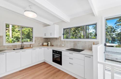 Long Beach House | The Loft at Long Beach managed by Batemans Bay Accom