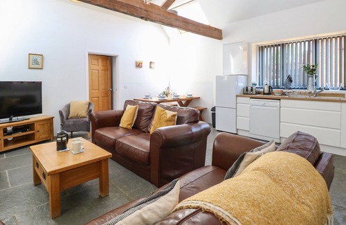 Foxley Cottage | THE LONG BARN, pet friendly, character holiday cottage in Lenwade
