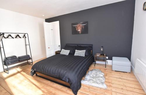 Marybank Apartment | The MacKenzie Apartment