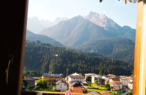 Lozzo di Cadore House | The Mansard in the Heart of the Dolomites