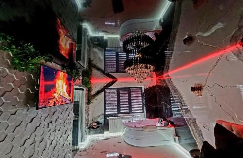 Petrosani Apartment | The Marble Room