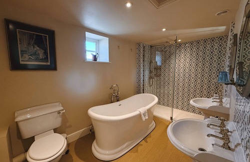 Bampton Hotel | The Market Tavern