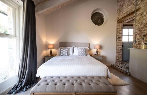 Castlebellingham House | The Mews - Luxury Stay at Bellingham Estate