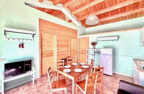 Bettolelle Apartment | The Mimosa in historic villa with pool and air cond in Senigallia