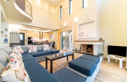 Aleimmatades Apartment | The Mountain Villa