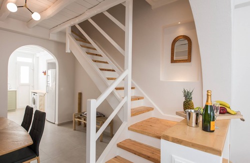 Mykonos House | The Mykonos Bougainvillea Townhouse