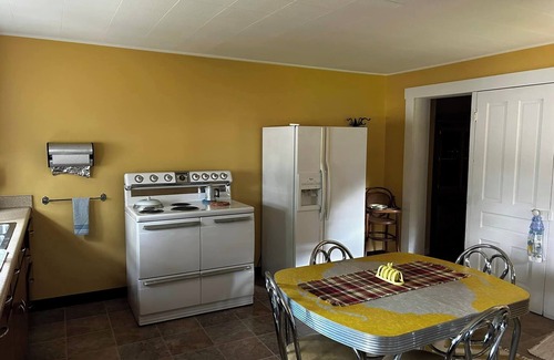 Xenia House | The Nesbitt House - Suite 144