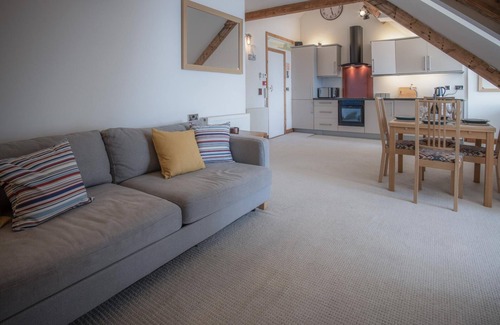 Tenby Apartment | The Nest - 1 Bedroom Apartment - Tenby