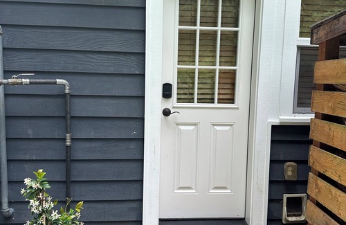 Woodinville Apartment | The Nest : Charming space with Sauna, jacuzzi plunge near wineries and hiking