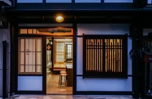 Hachiman-cho Apartment | The Nomad Inn Gujo