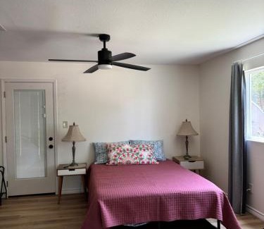 Murchison House | The oak lake house lake view