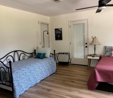 Murchison House | The oak lake house lake view