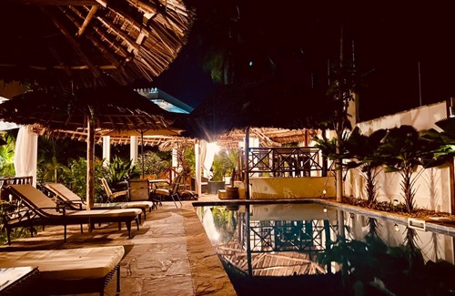 Galu Beach Villa | The Oasis Villa