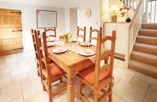 Kingham House | The Old Bakery