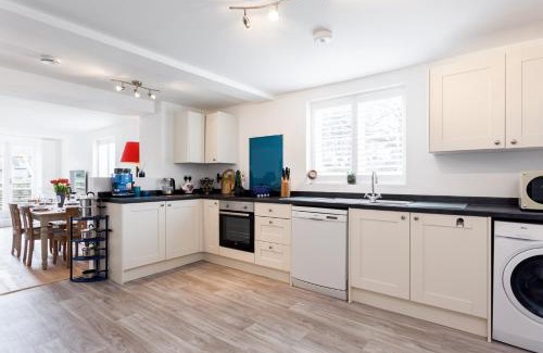 Corfe Castle Village House | The Old Butcher's Cottage