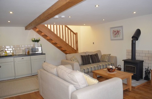 West Compton Cottage | The Old Coach House in Dorset's Area of Outstanding Beauty - 1 bedroom