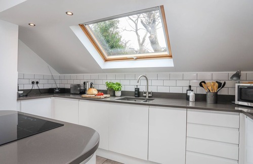 Denbigh Cottage | The Old Piggery - a cosy fire that sleeps 2 guests in 1 bedroom