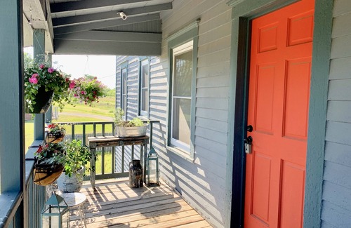 Riverton Apartment | The Old Riverton Post B&B ♦ KS Route 66 ♦ Vintage Charming Family Fun