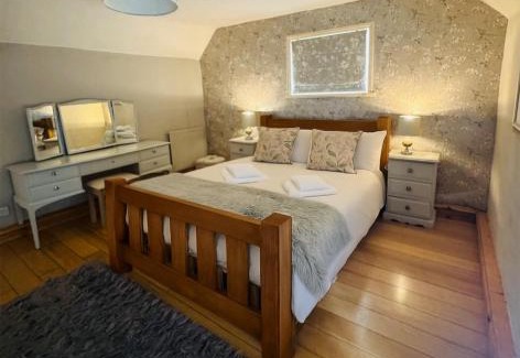 Ollerton House | The Old Ropery at Mill Cottage - Sherwood Forest