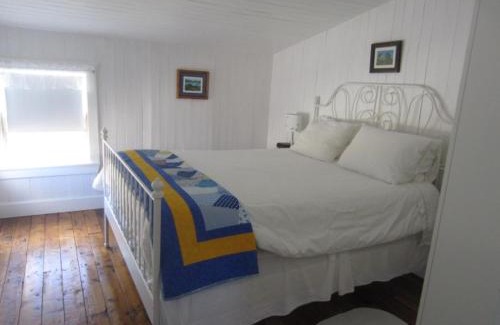 Fogo House | The Old Salt Box Co. - Aunt Glady's