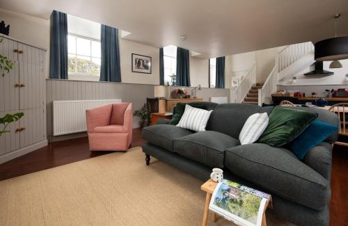 Hume House | The Old School, Hume