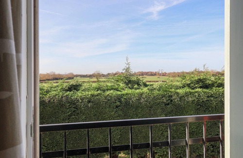 Great Hatfield Cottage | The Old Stable