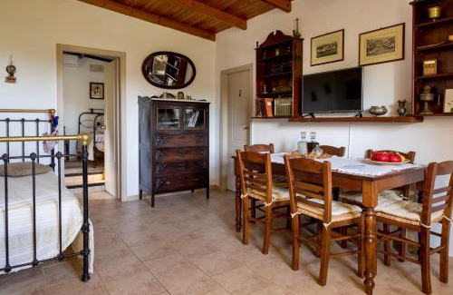 Kontomari House | The Olive House