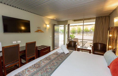 Morwell Hotel | The Olive Tree Motel