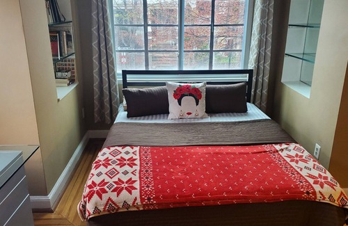 Connecticut Ave - K Street Apartment | The Orange House in Dupont Circle