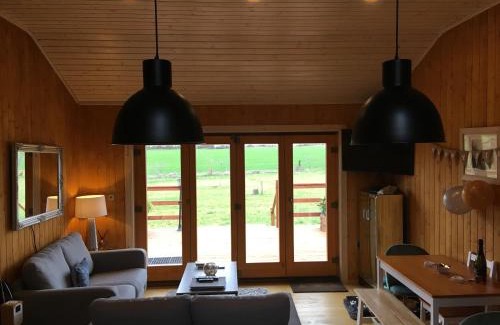 Hadleigh Cabin | The Orchard Bramble Lodge